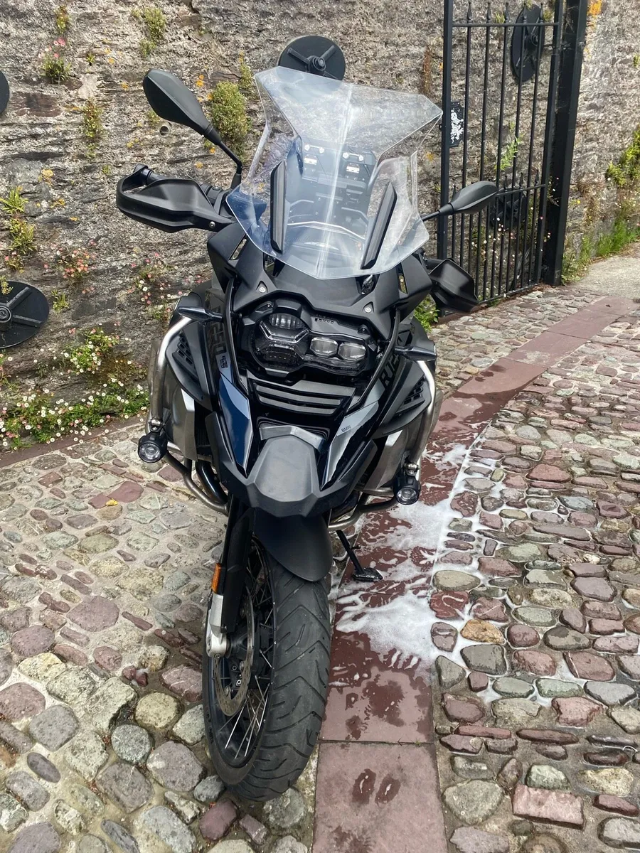 BMW R1250  GS Adventure TE Triple Black 19250kM - Image 2