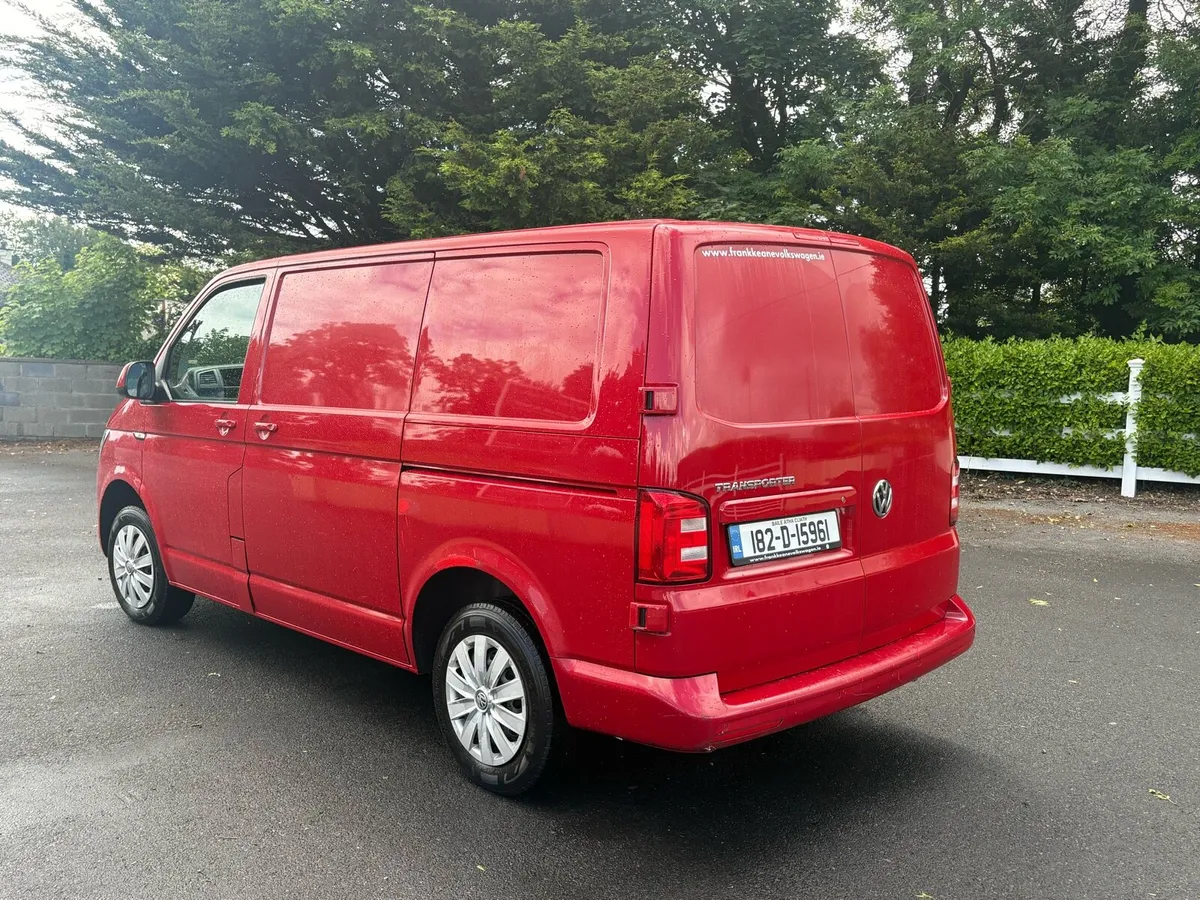 2018 Volkswagen Transporter SWB Tax 8/26 Doe - Image 3