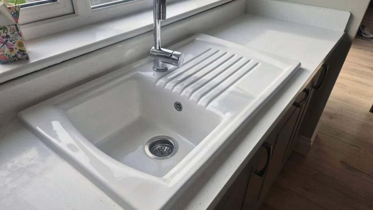 Full Kitchen - Image 4