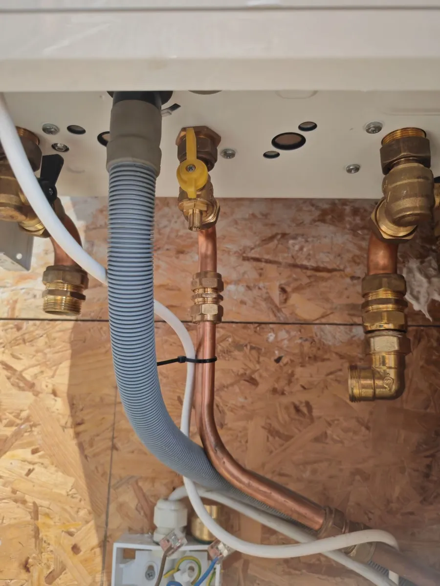 Gas boiler - Image 2