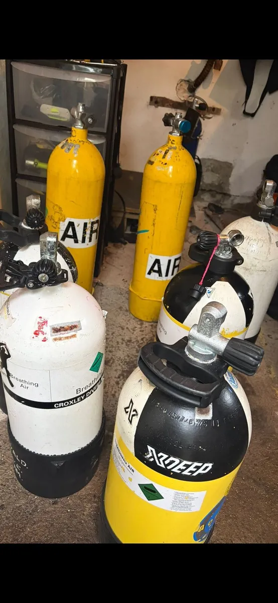 Scuba tanks - Image 2