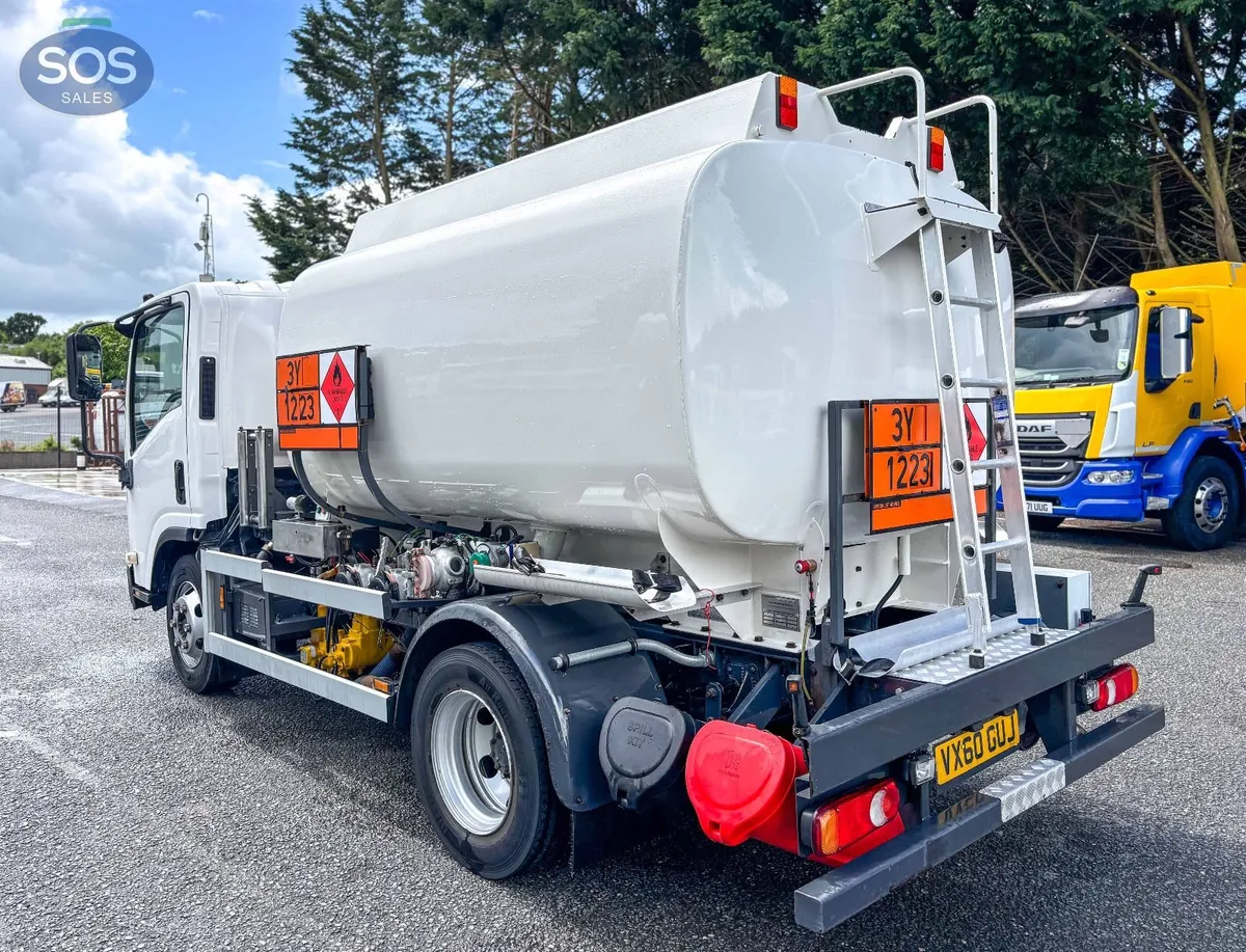2010 Isuzu N75 190 Mini Rigid Tanker - Image 3