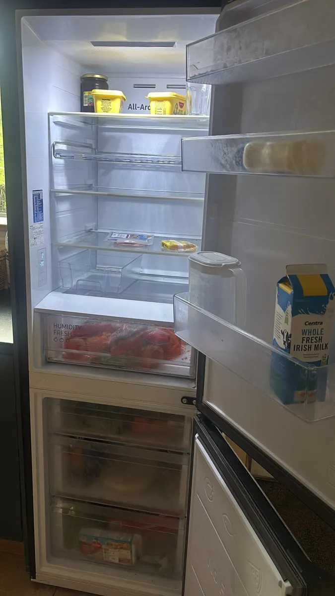 Samsung fridge freezer - Image 1