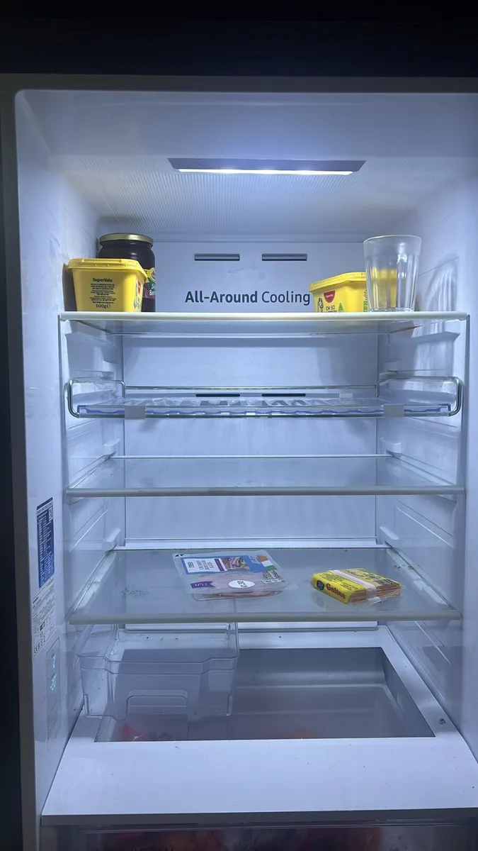 Samsung fridge freezer - Image 3