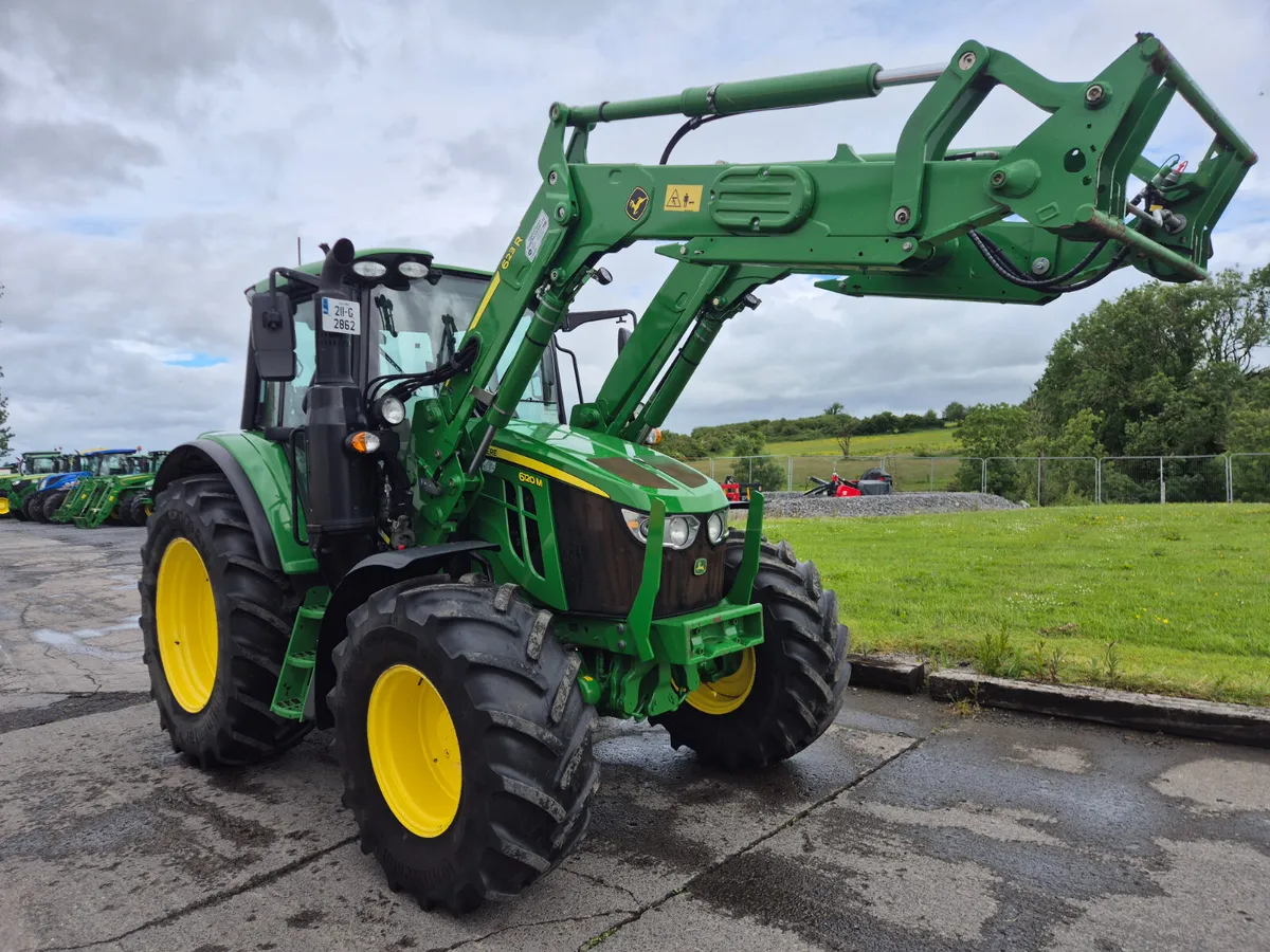 John Deere 6120M 2021 - Image 1
