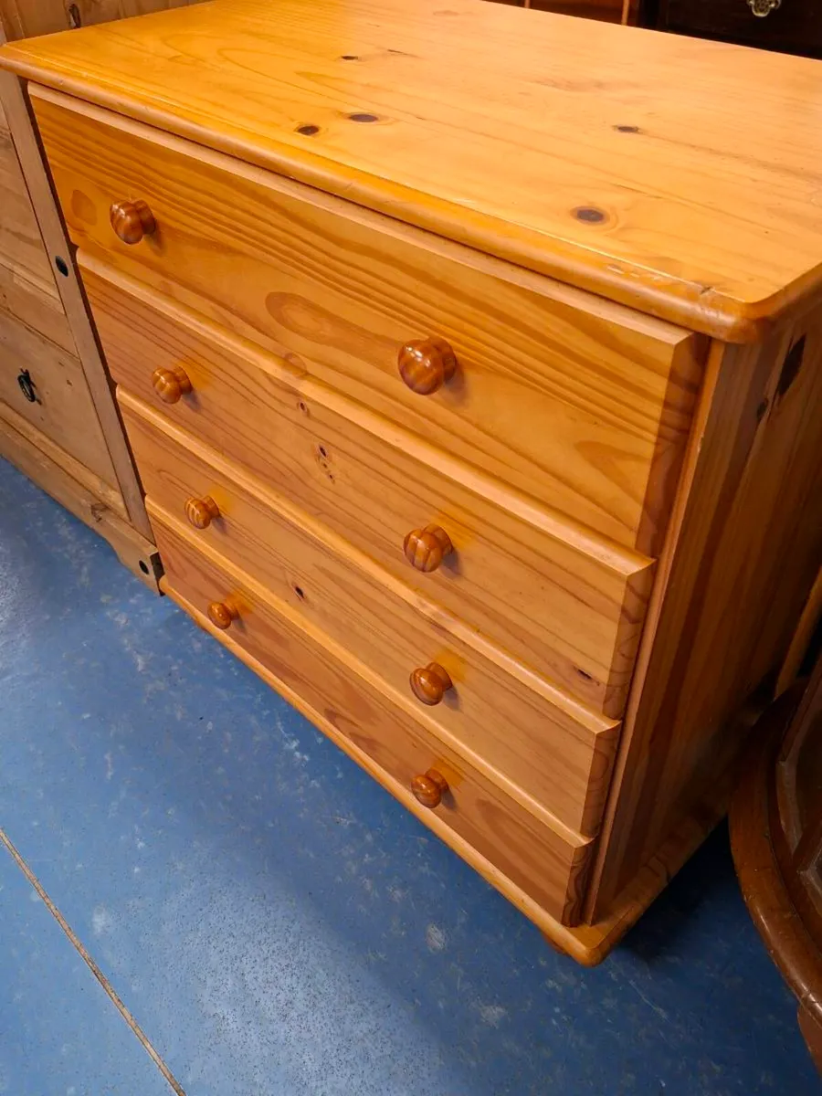 CHEST OF DRAWERS - Image 1