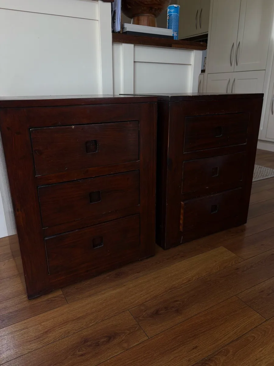 Bedside Lockers x 2 - Image 1