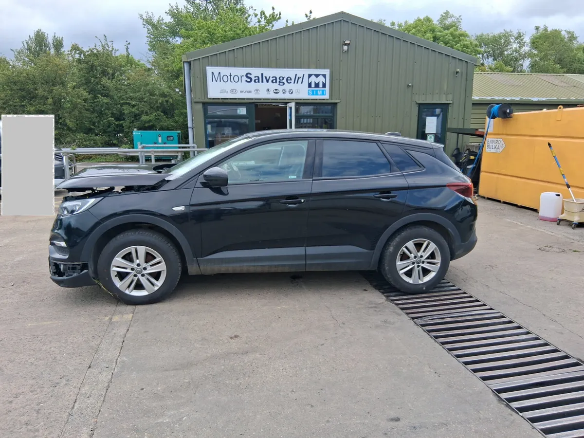 18 OPEL GRANDLAND X 1.6 (for parts only) - Image 1