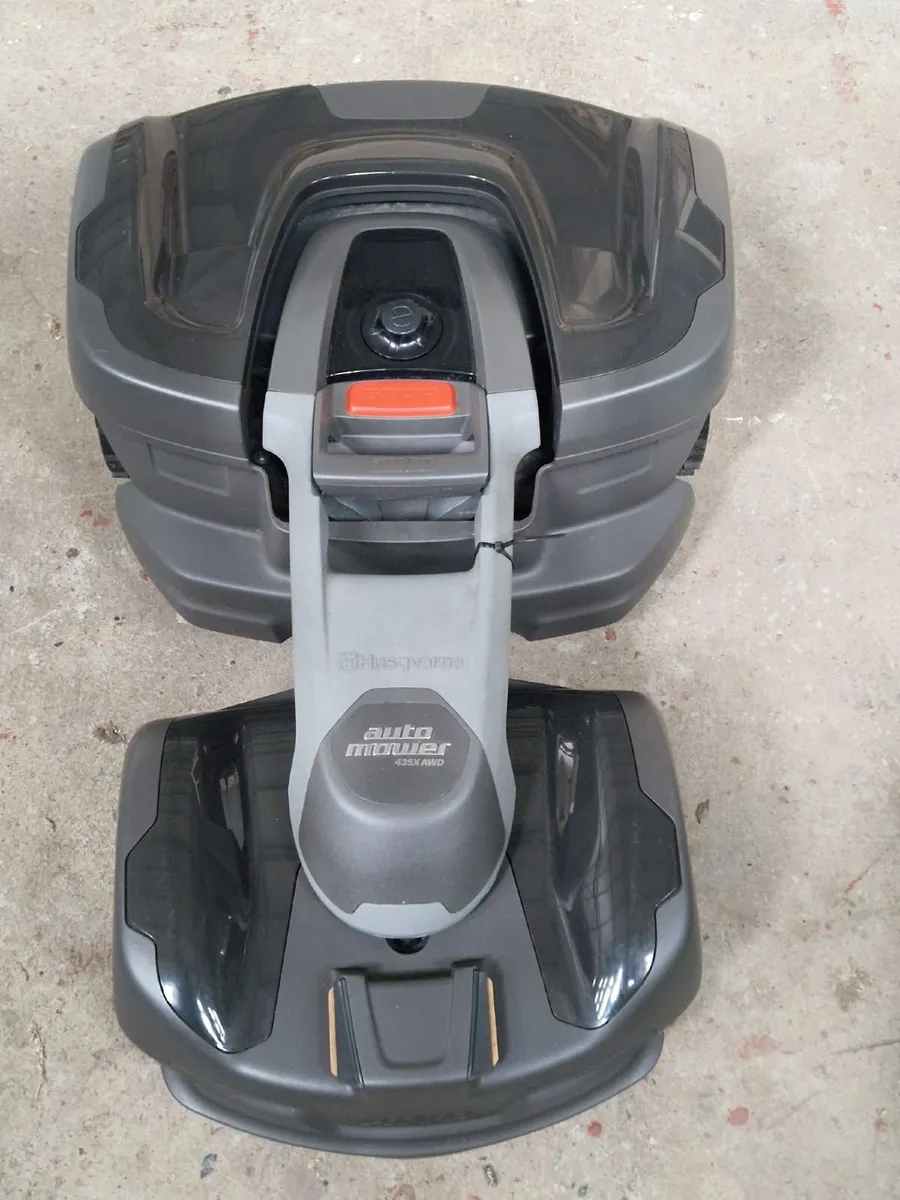 Husqvarna Automatic Robotic Lawnmower 4-WD - Image 2