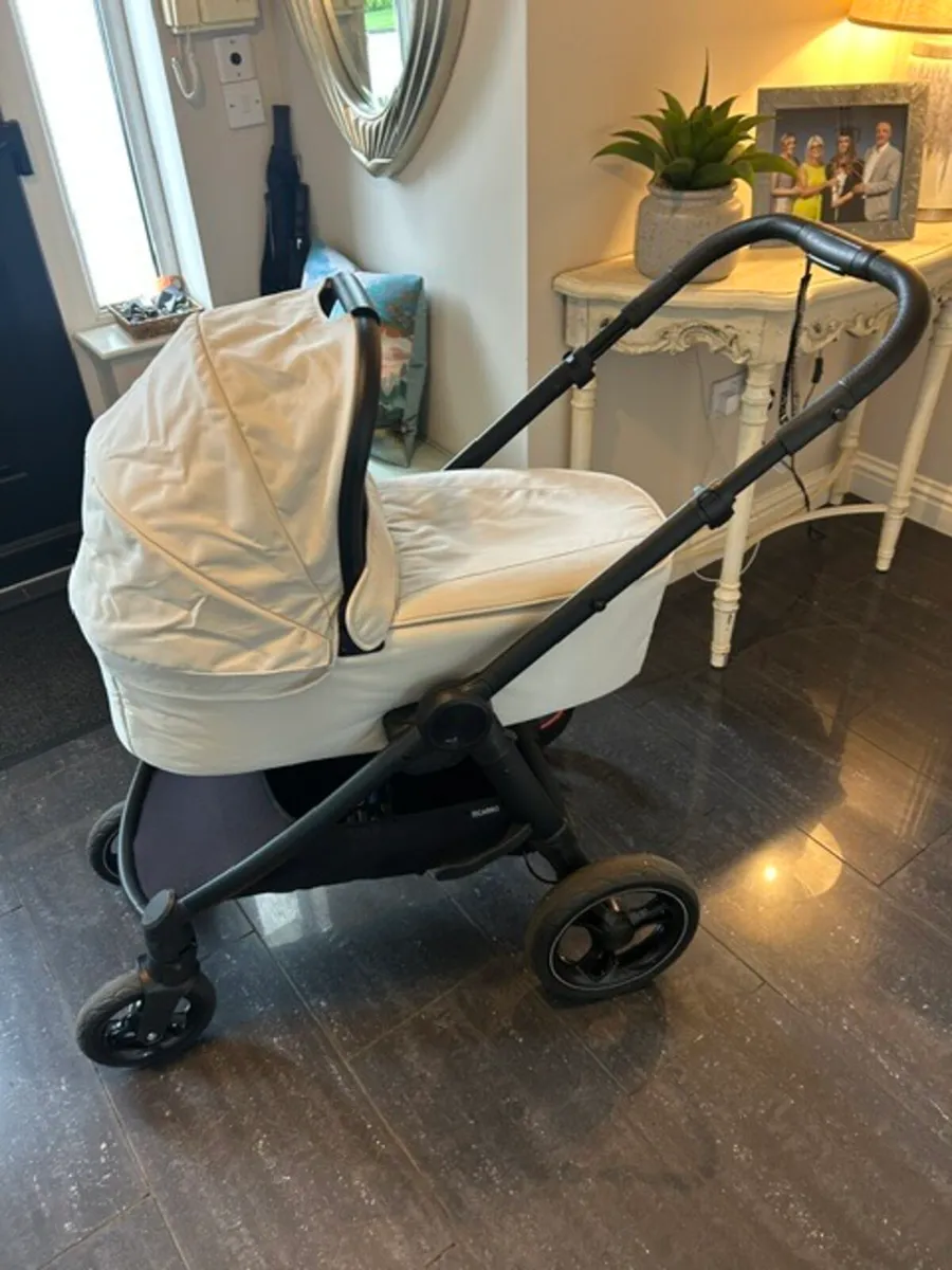 Mama’s and Papa’s Ocarro set - Image 1