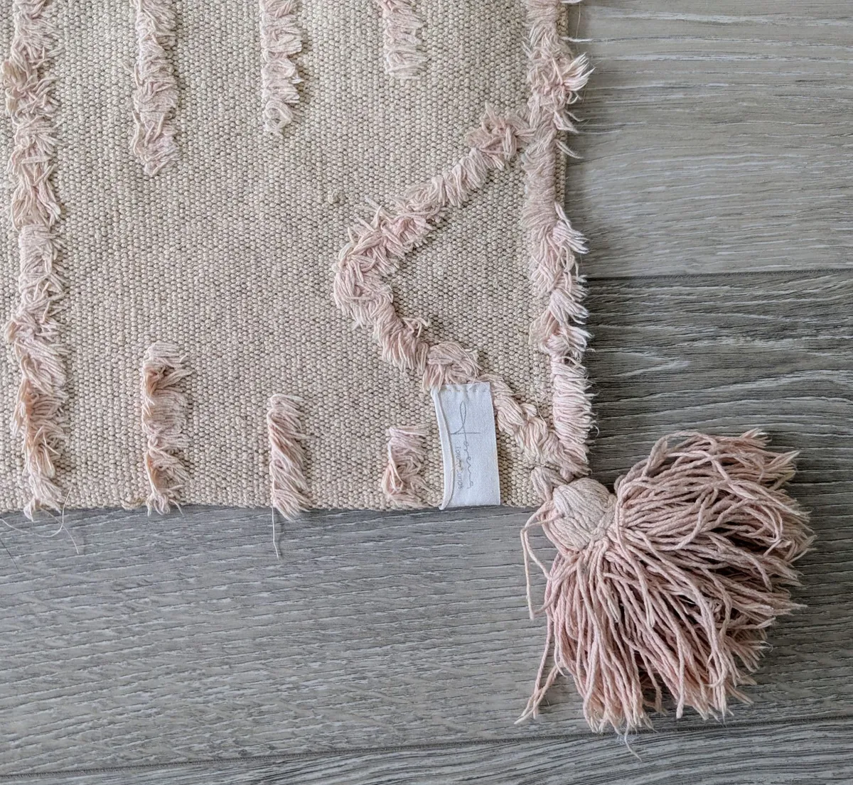 Two free washable wool rugs - Image 4