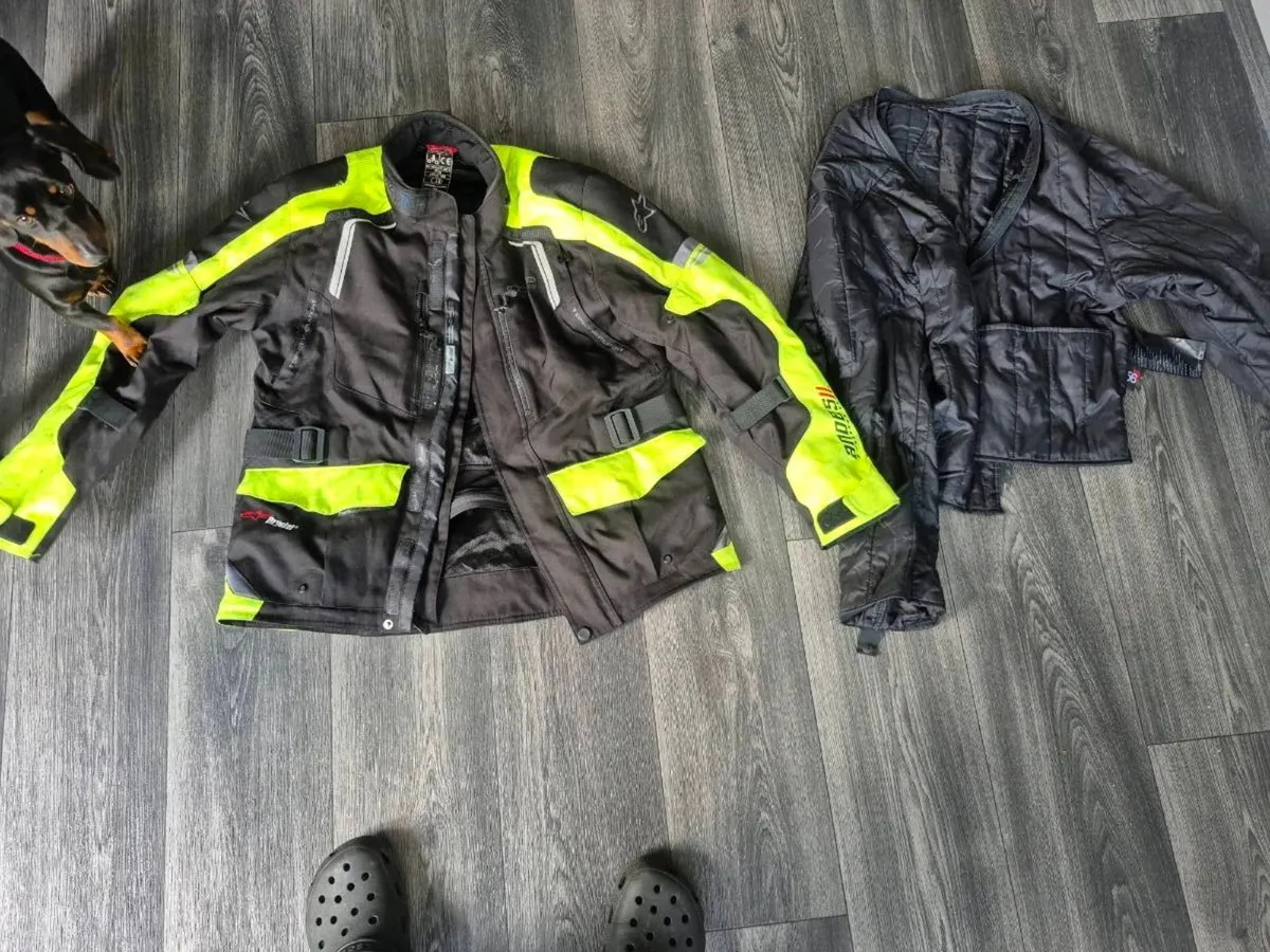 Alpinestar motorcycle Jacket,size medium - Image 1