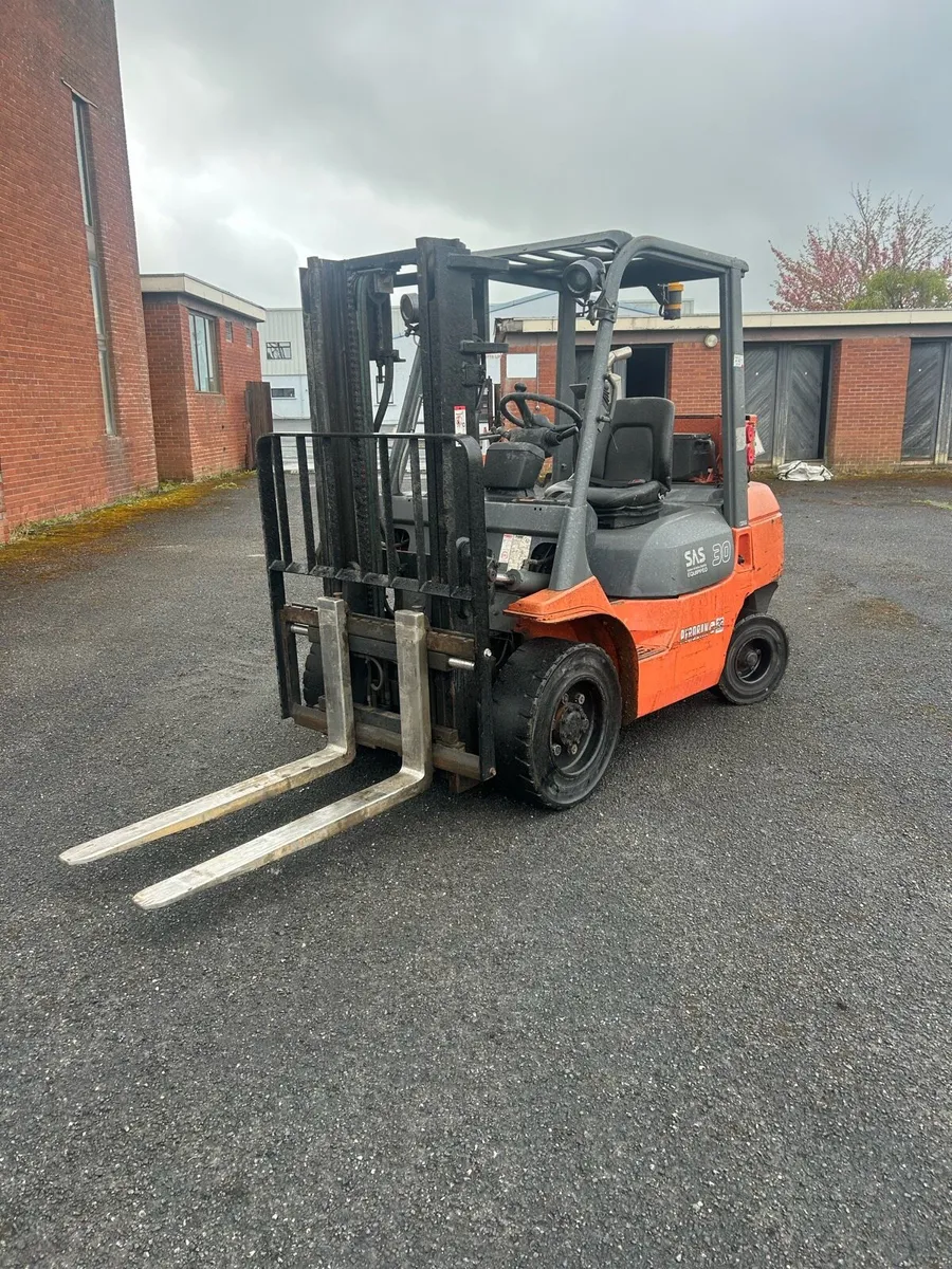 3 ton Toyota pyroban forklift-ATEX - Image 2