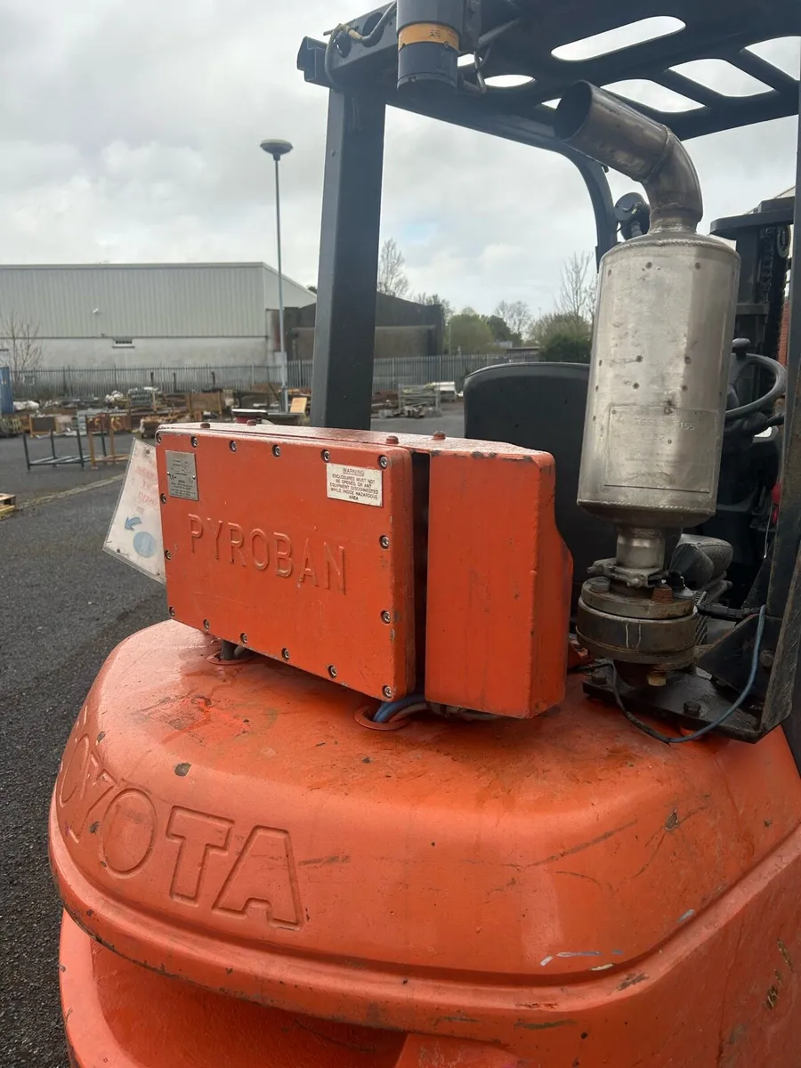 3 ton Toyota pyroban forklift-ATEX - Image 4