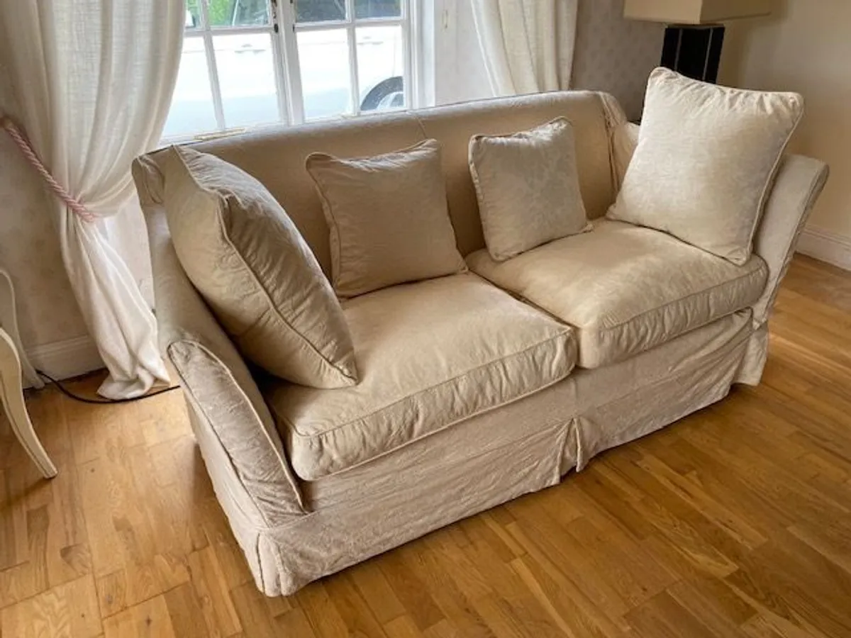 Luxury Sofa - Image 2