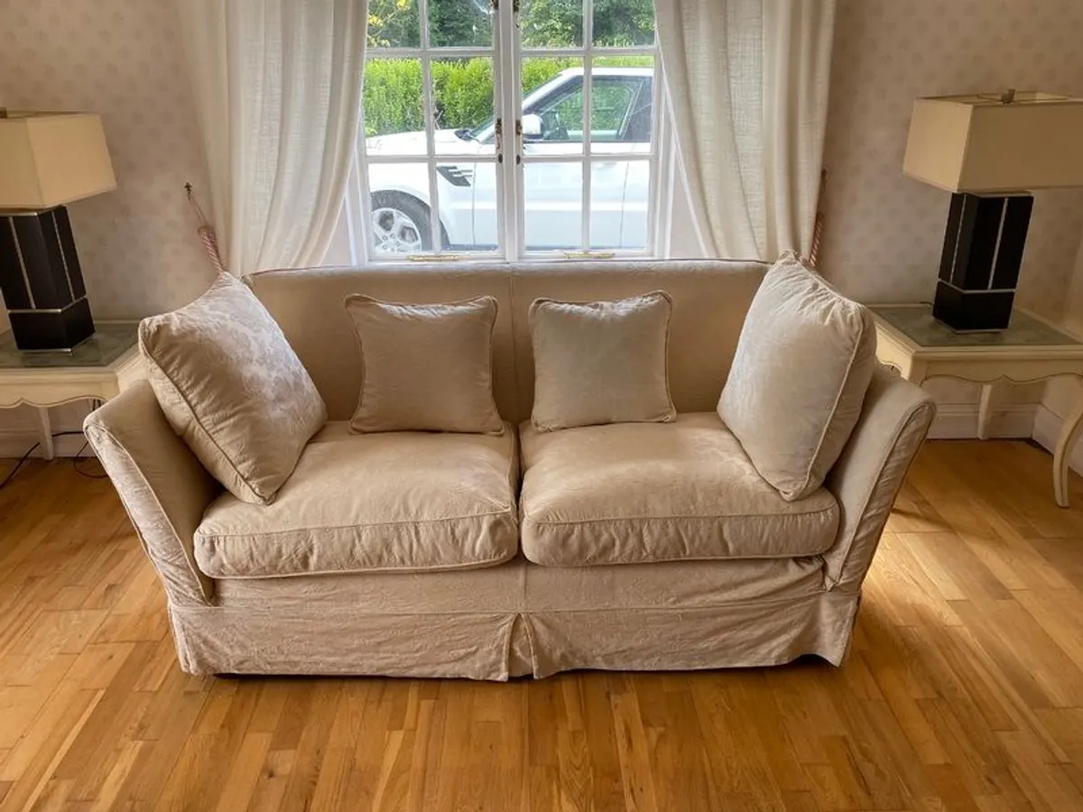 Luxury Sofa - Image 3