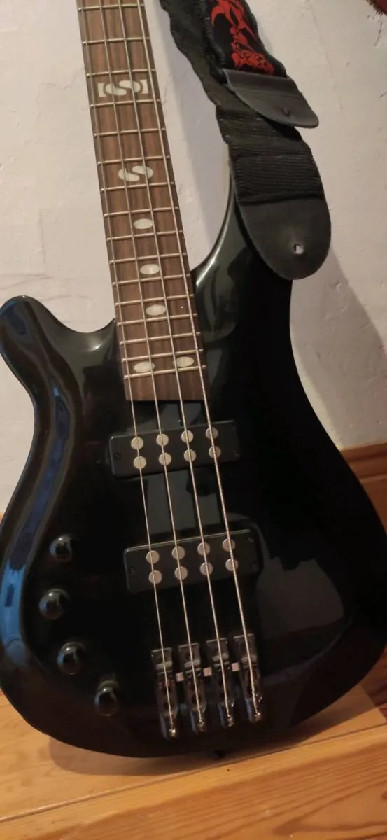 Left handed guitar - Image 1