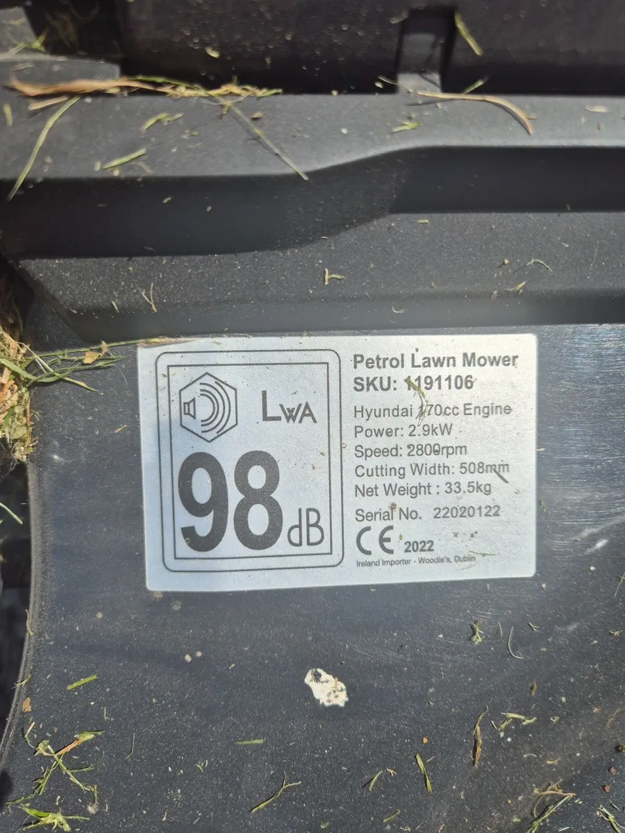 Lawn mower - Image 2