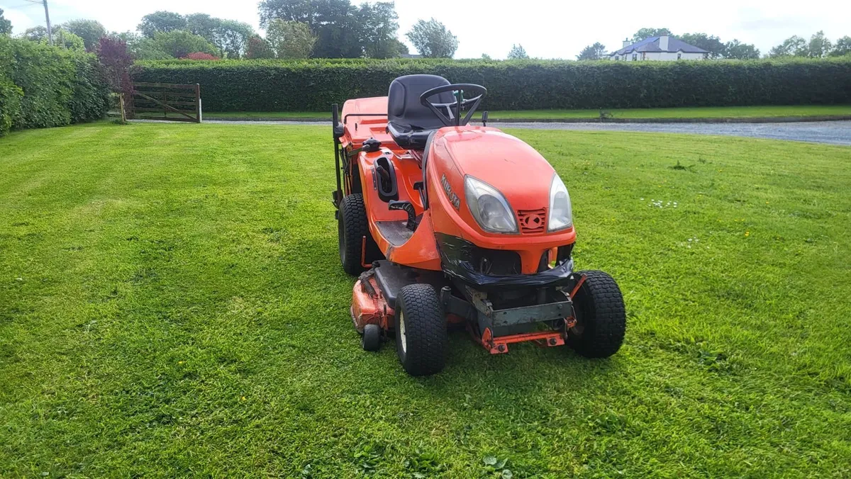 Ride on Lawnmower - Image 4