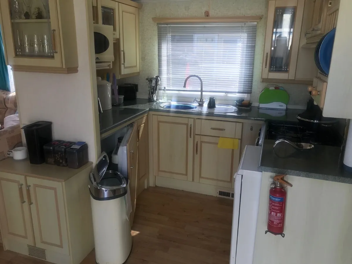 Mobile Home - Image 3
