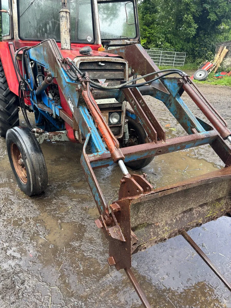 Loader for Massey tractor - Image 3