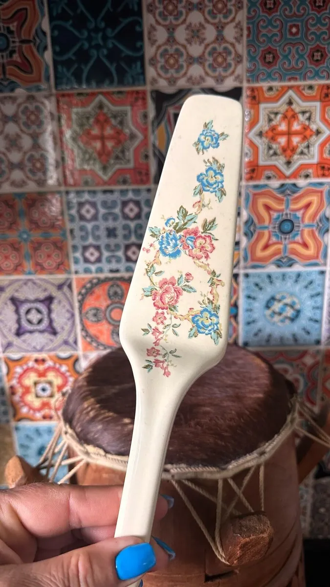 Porcelain - Image 2