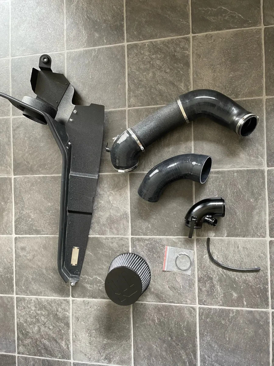 Volkswagen Golf r/gti/audi s3 IE air intake - Image 1