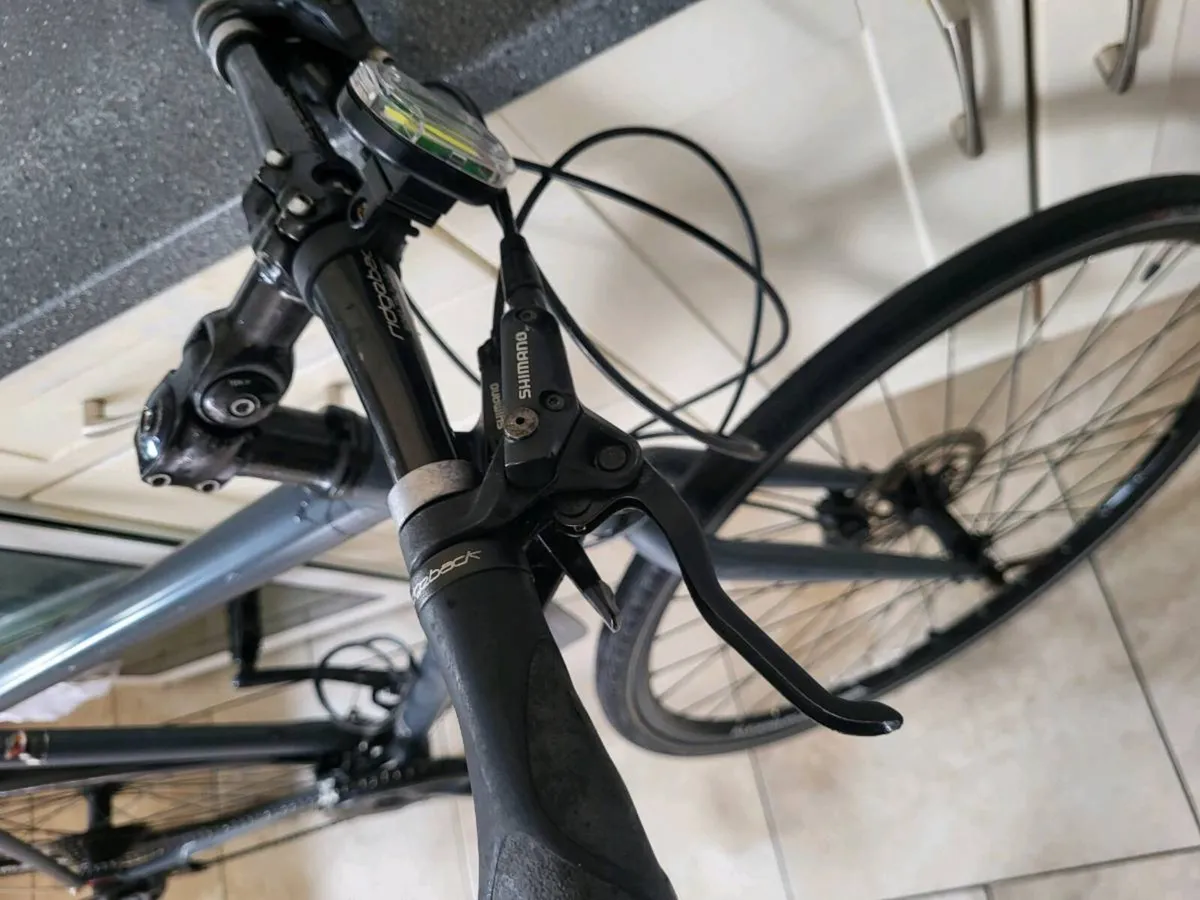 Mens XL hybrid bike - Image 3