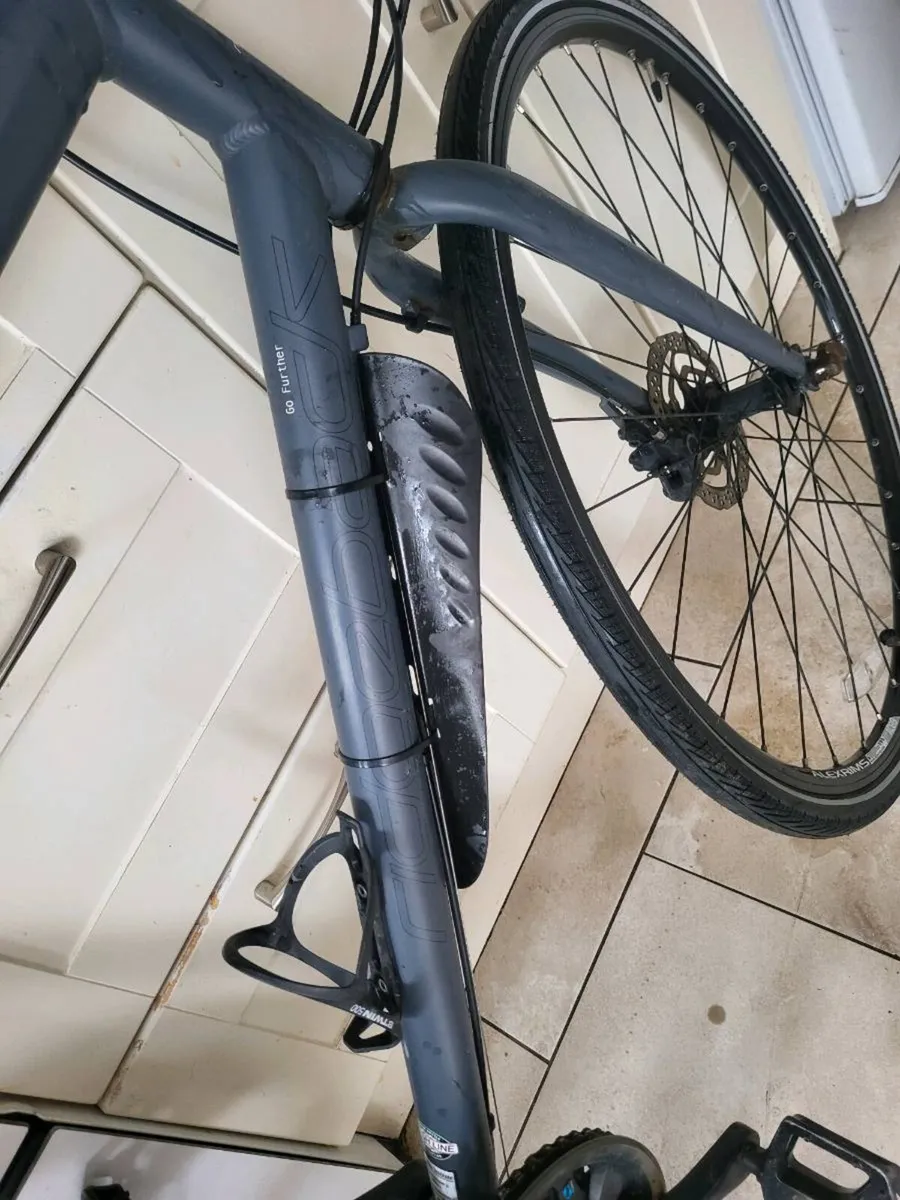 Mens XL hybrid bike - Image 2