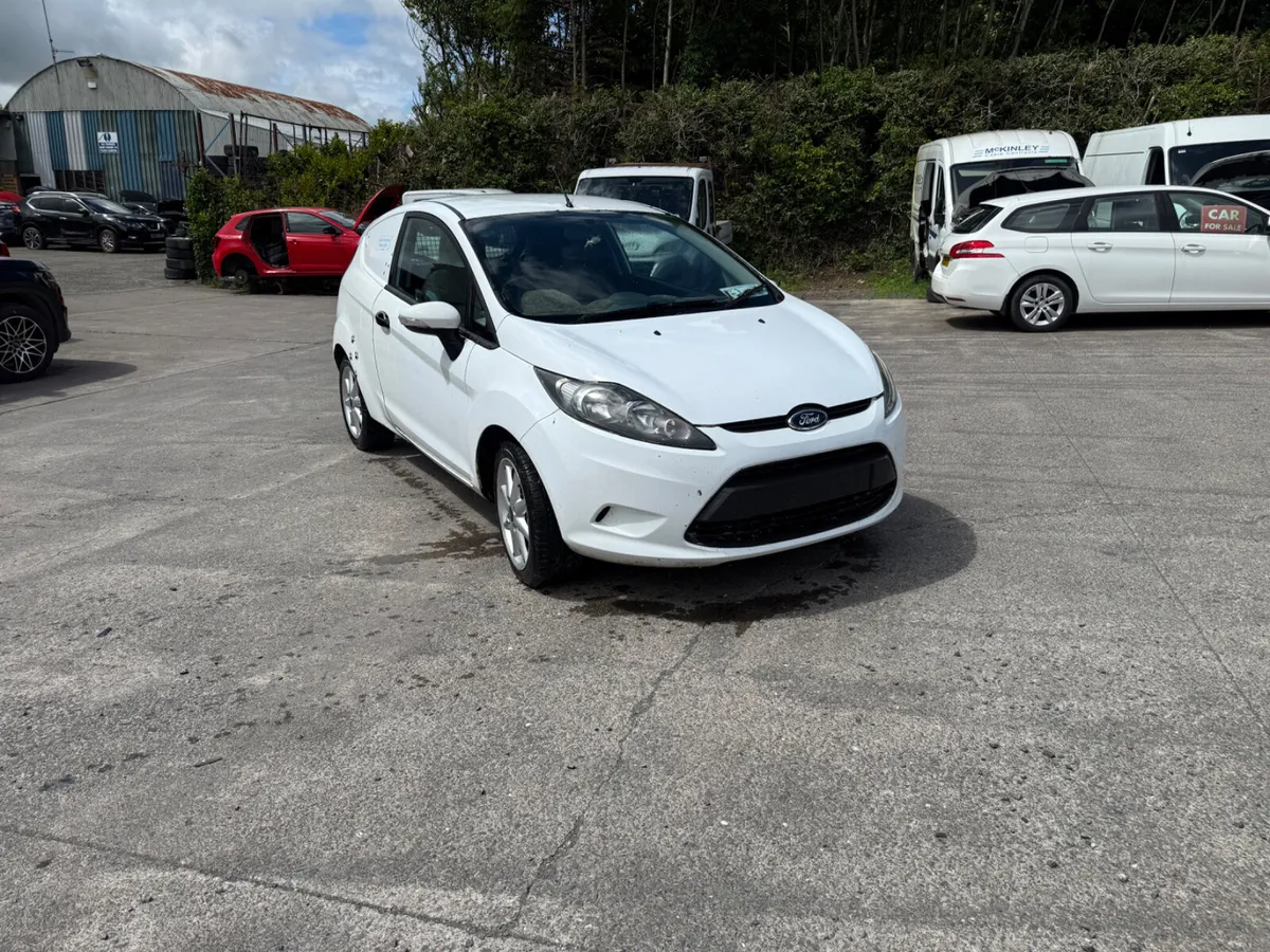 2011 Ford Fiesta Van 1.4 TDCI - Image 1