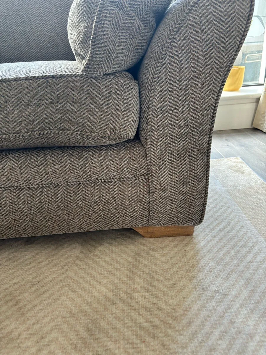 Comfortable 3 seater couch & Armchair - Image 3