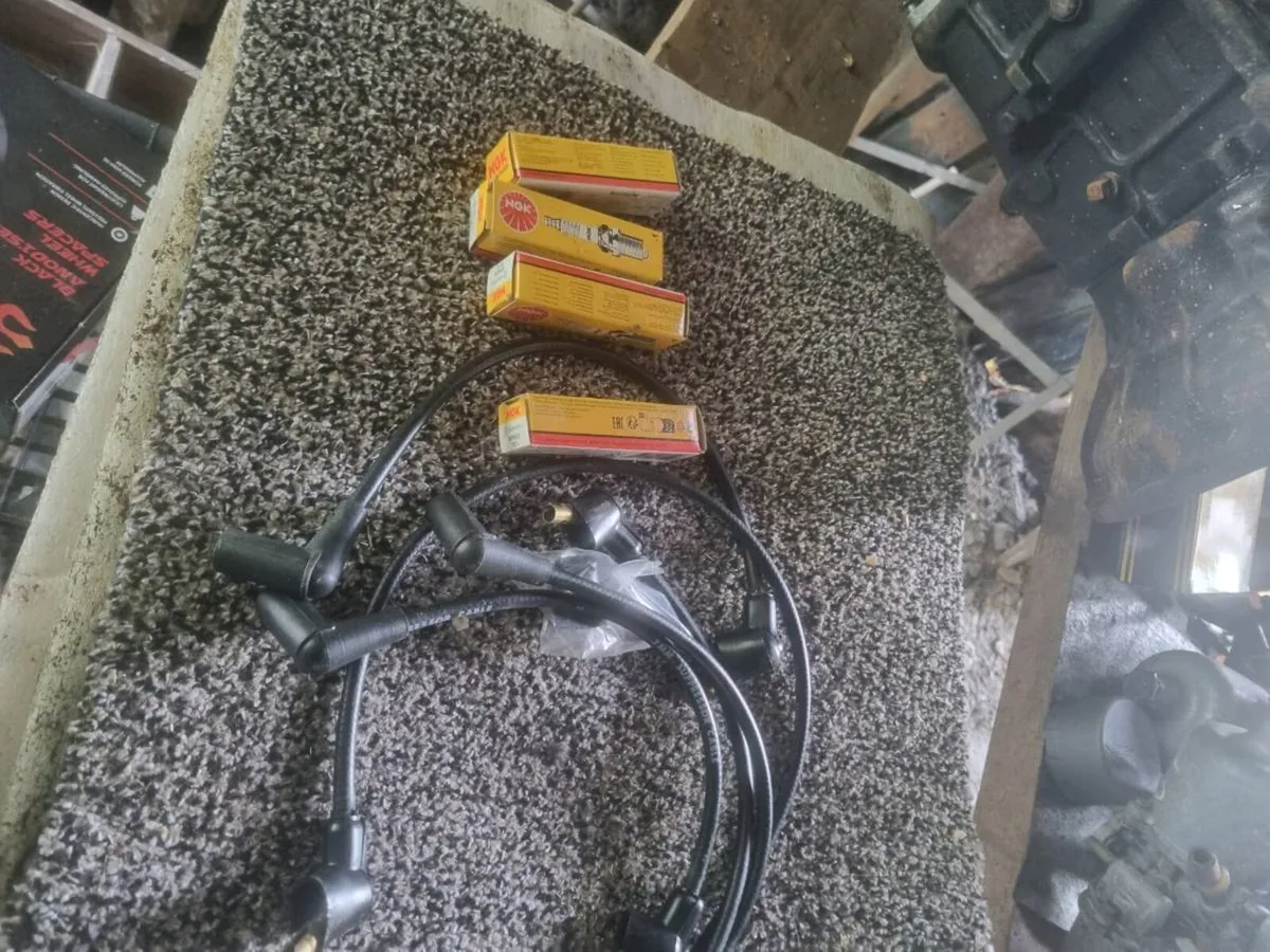 Triumph spitfire/dolomite parts - Image 4