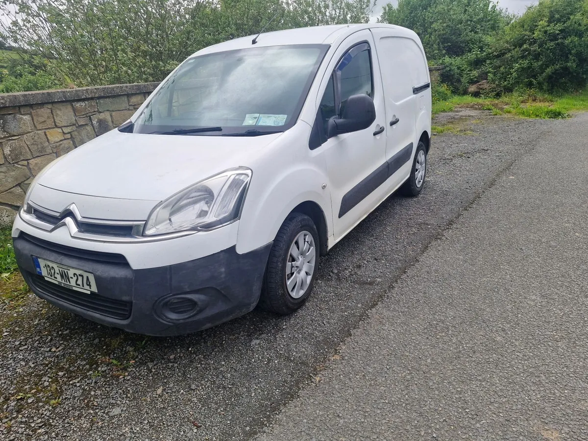CITROEN BERLINGO 2013 , DOE DECEMBER . 3 SEATS - Image 1
