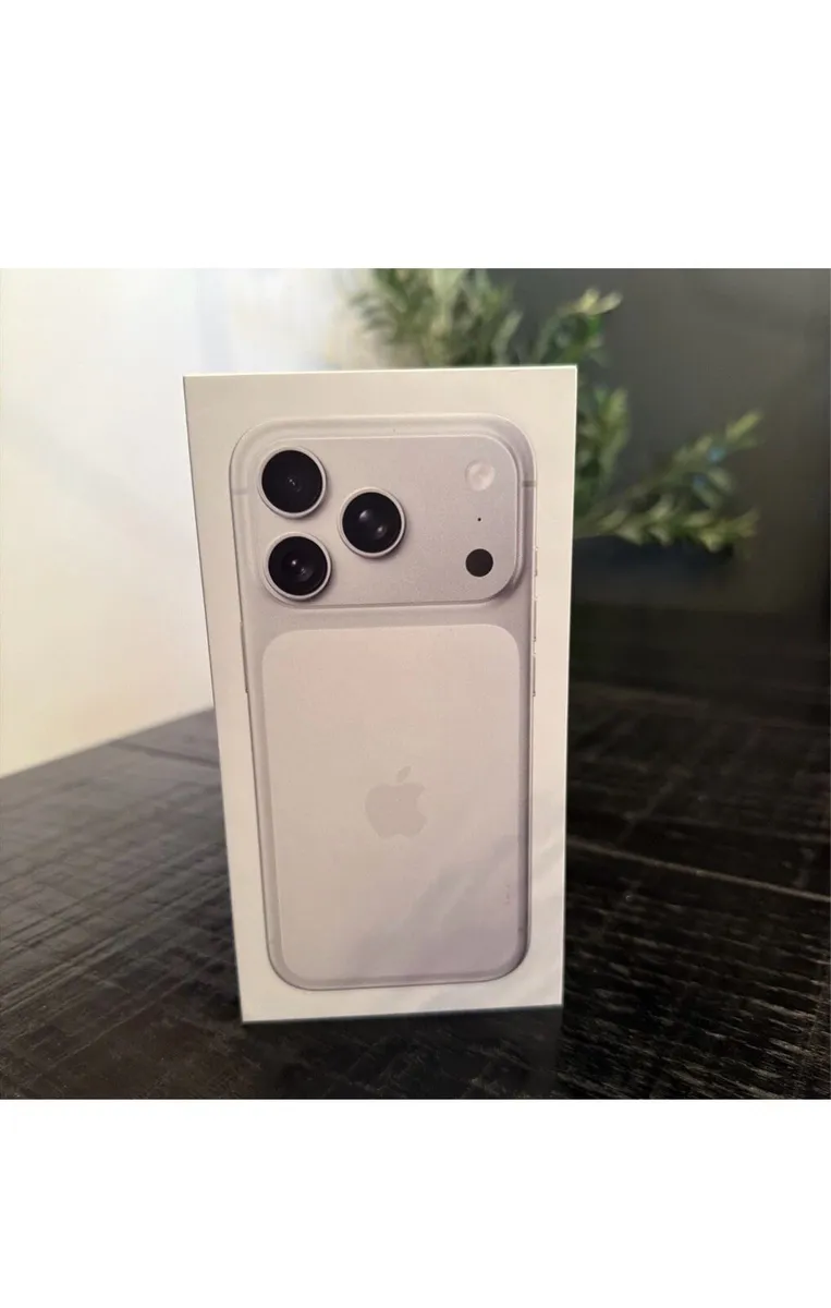 iPhone 17 pro max brand new