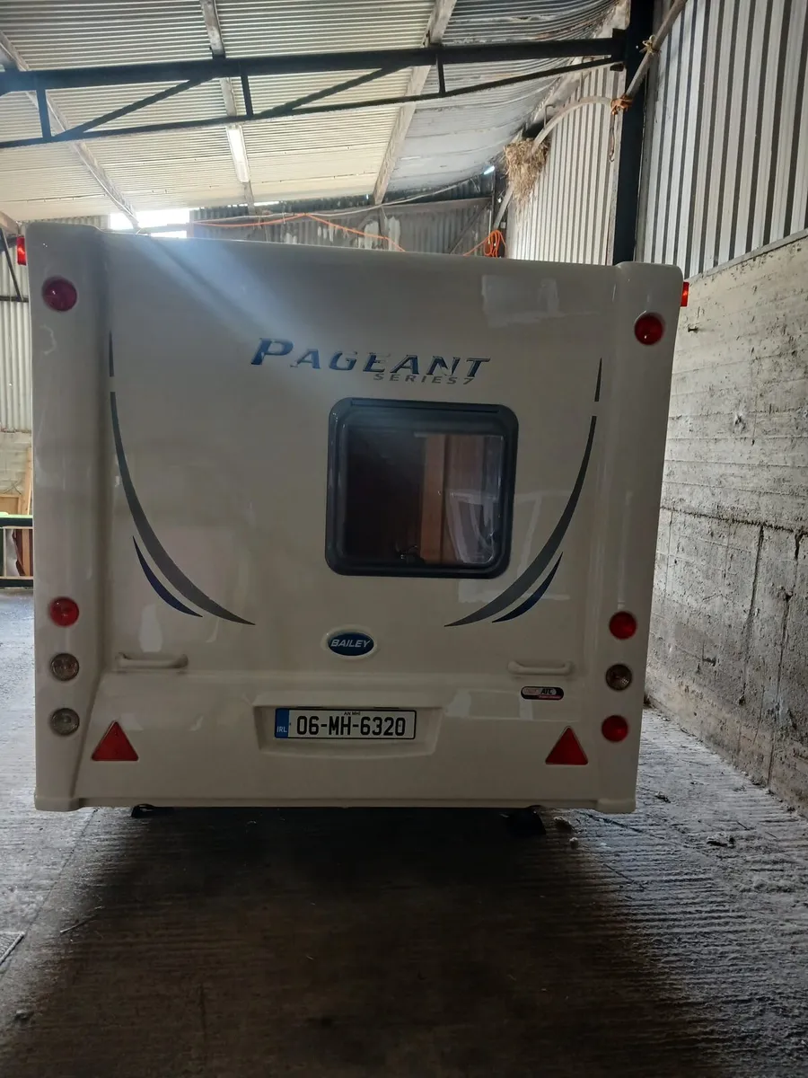 Caravan - Image 3