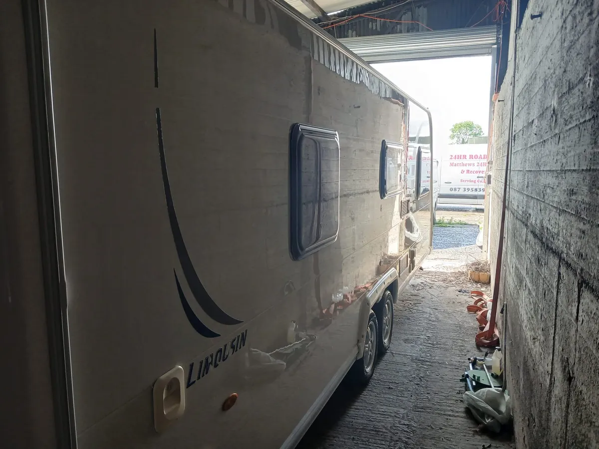 Caravan - Image 4