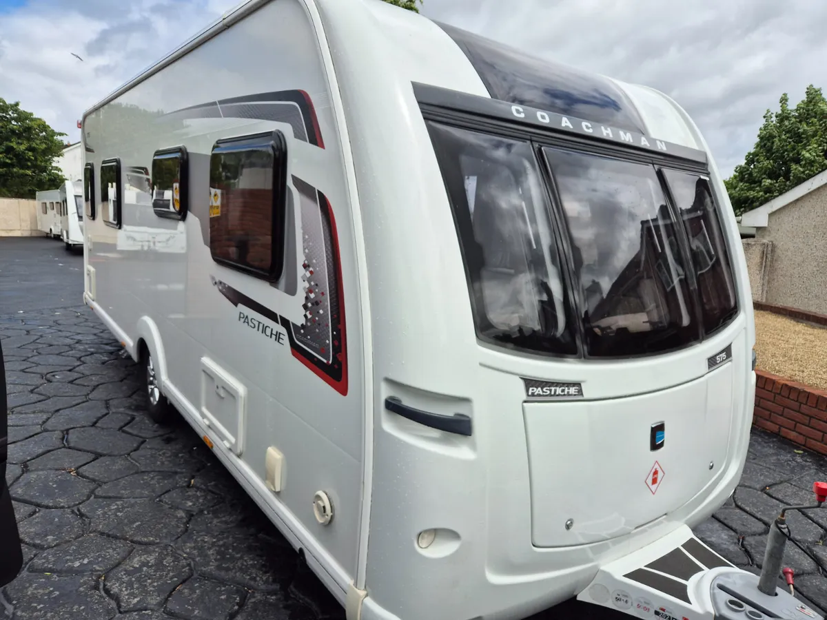 Island Bed Coachman  Pastiche  575 - Image 2
