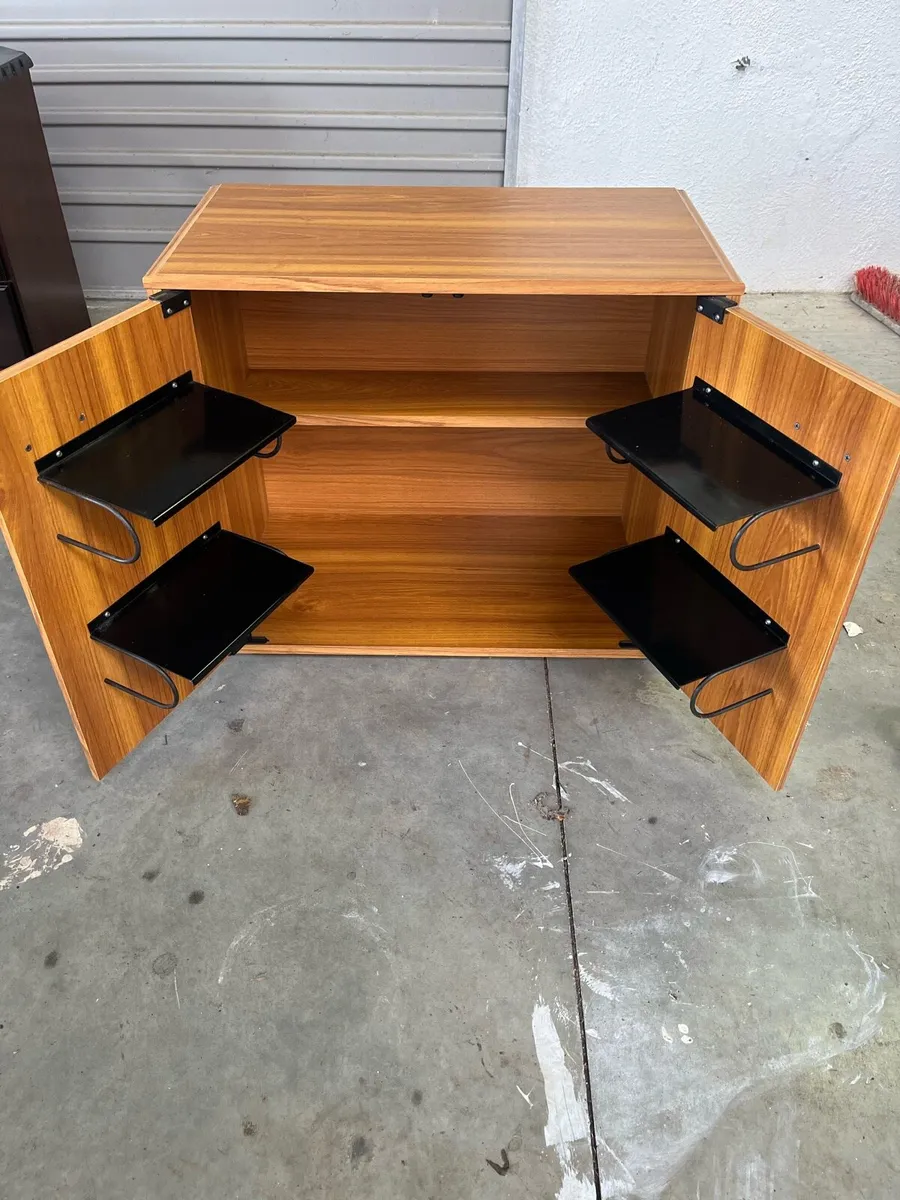 Furniture cabinet - Image 3