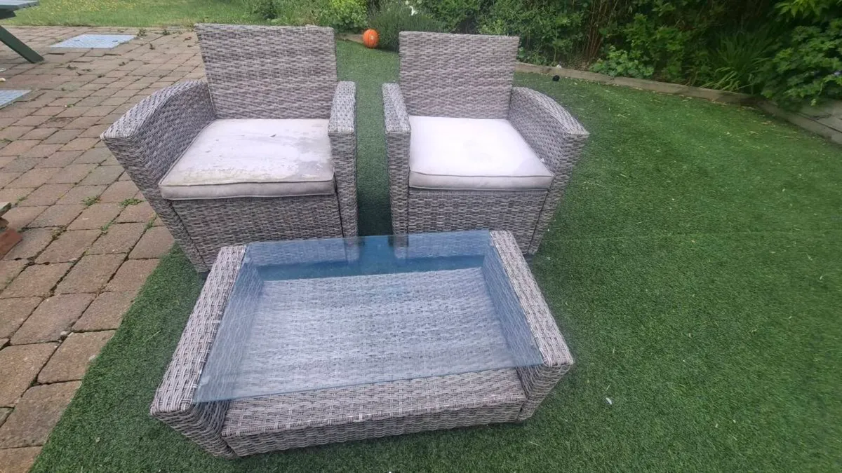 Garden Furniture Garden - Image 1