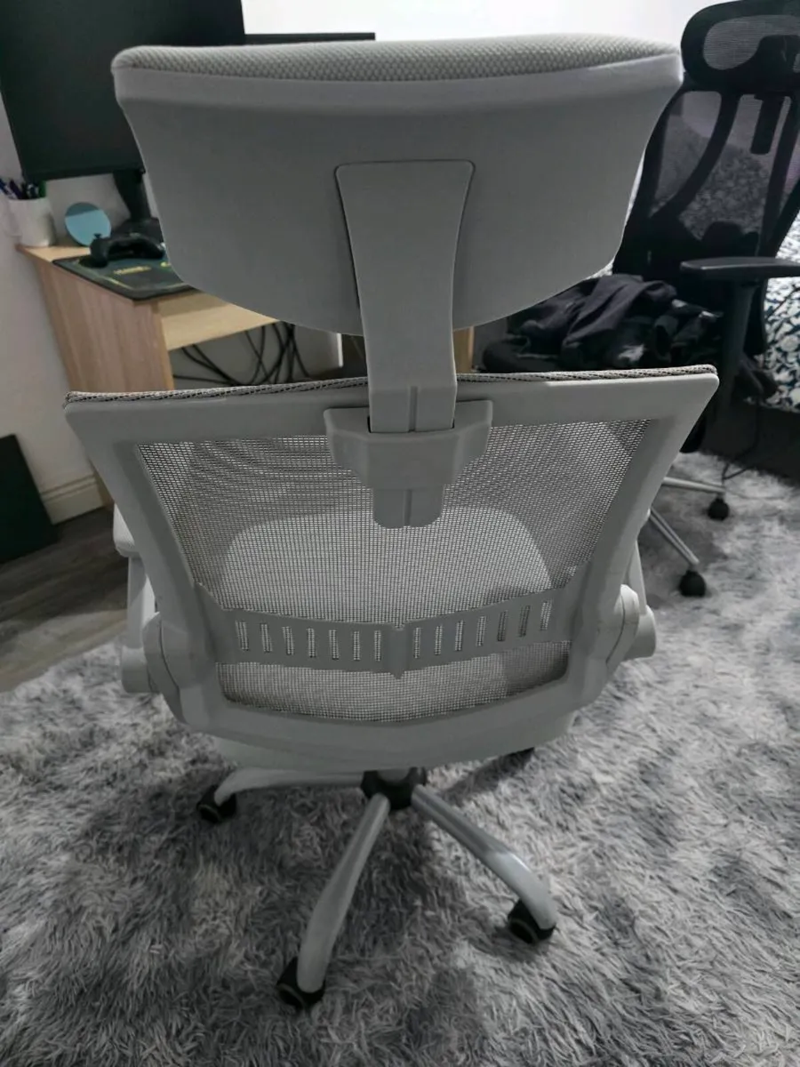 Ergonomic Office Chair in good condition - Image 4