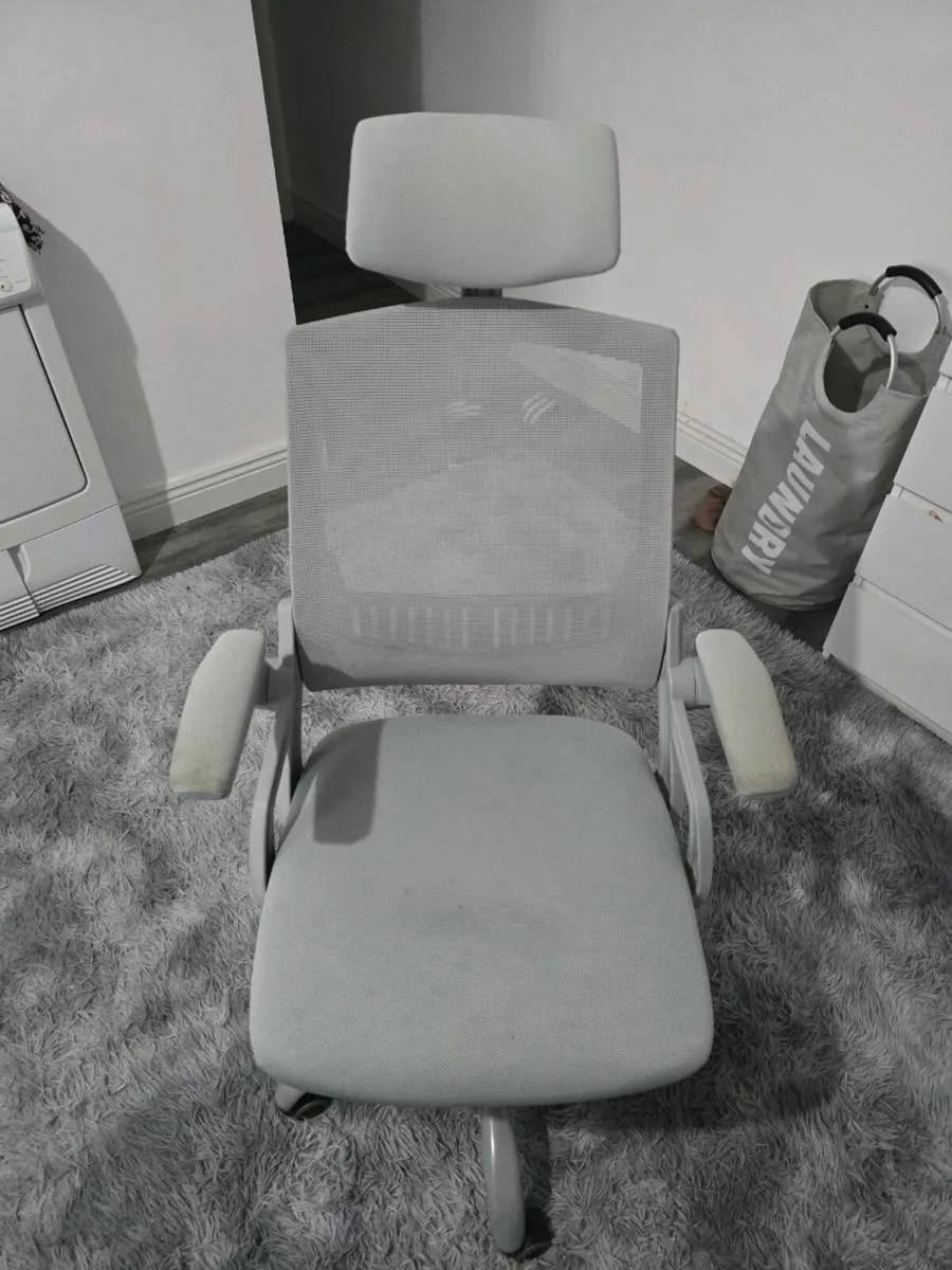 Ergonomic Office Chair in good condition - Image 2