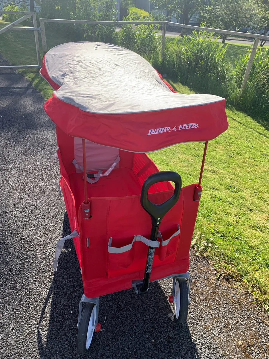 Radio Flyer 3-in-1 EZ Fold Wagon with Canopy - Image 2
