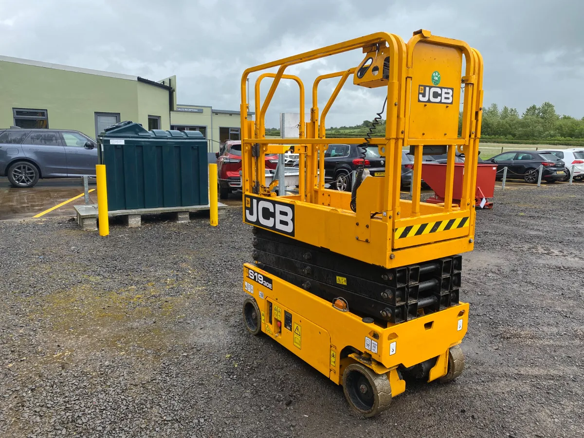 JCB S1930E Scissor Lift YEAR 2022 - Image 4