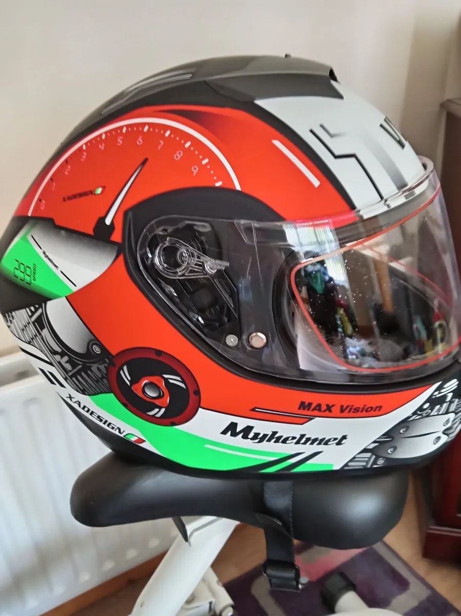 Motorcycle helmet brand new size xl - Image 2