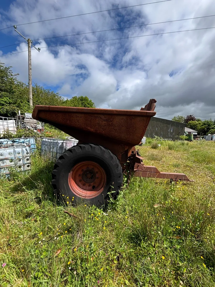 Dump trailer - Image 1