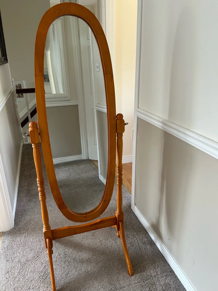 Free standing mirror - Image 2