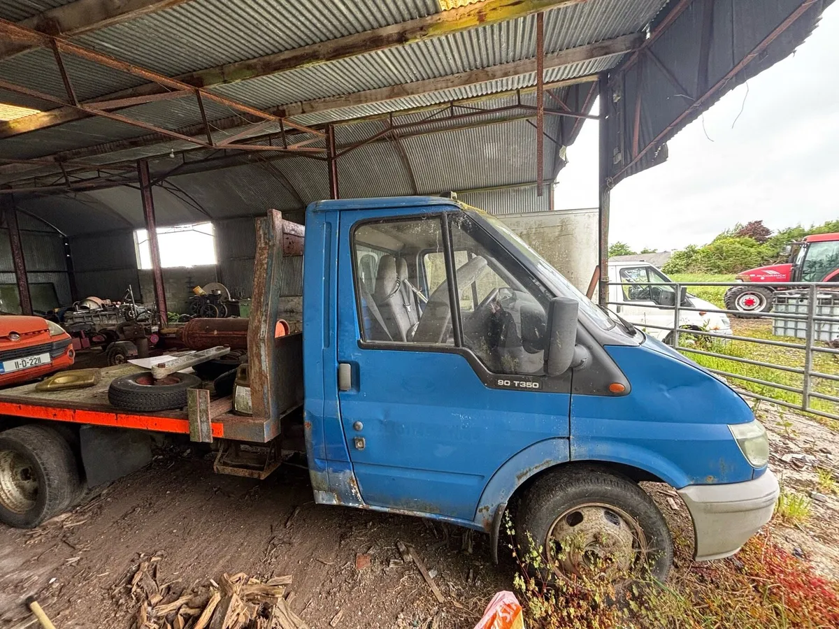 Recover Transit van - Image 2