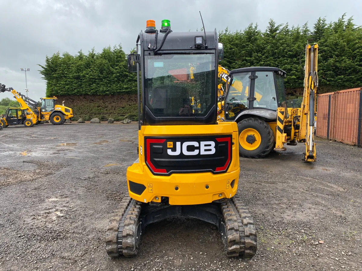 JCB 25Z PLUS MINI DIGGER YEAR 2025 - Image 3