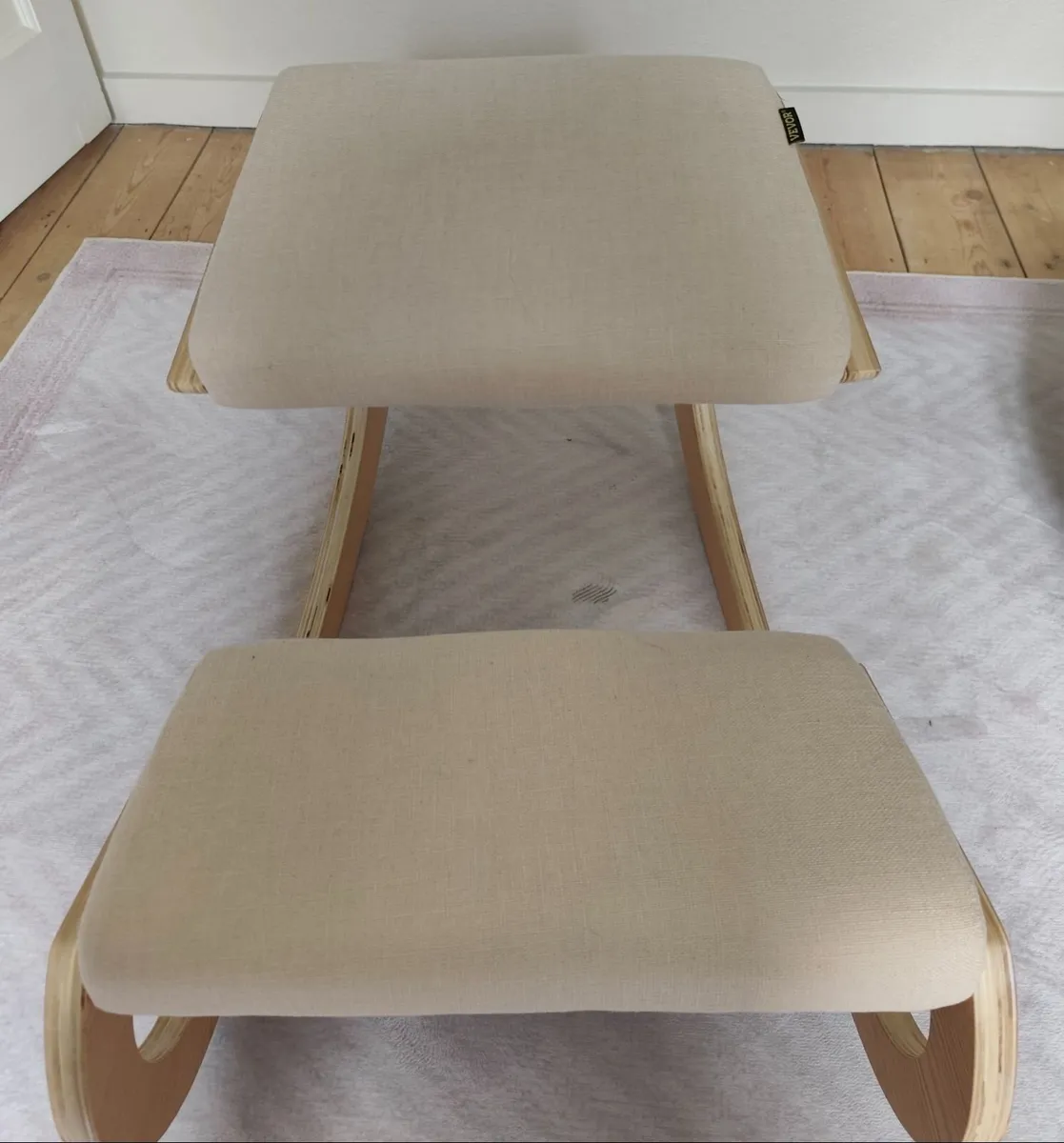 Ergonomic kneeling chair - Image 2