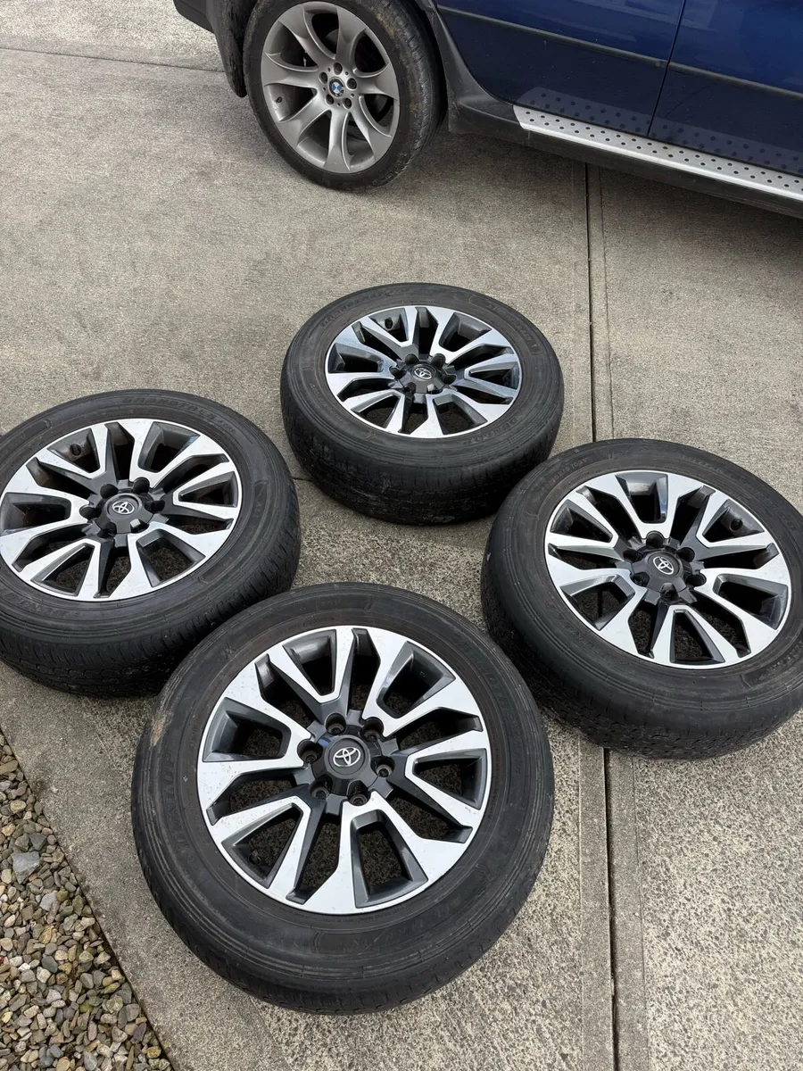 19” landcruiser alloys - Image 1